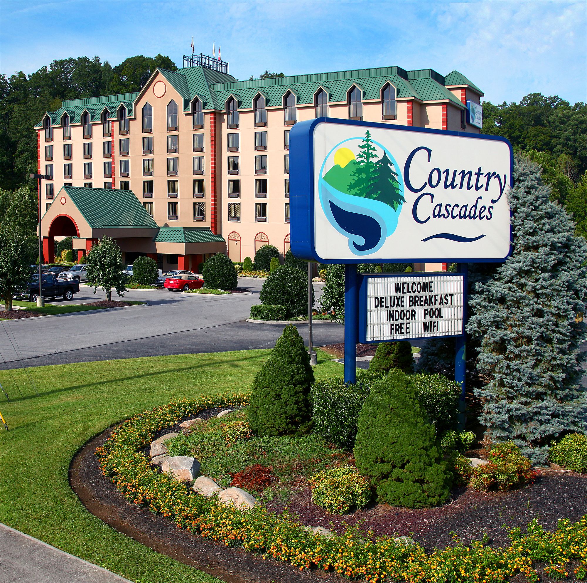 Country Cascades Waterpark Resort