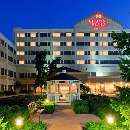 Holiday Inn CLARK - NEWARK AREA by IHG