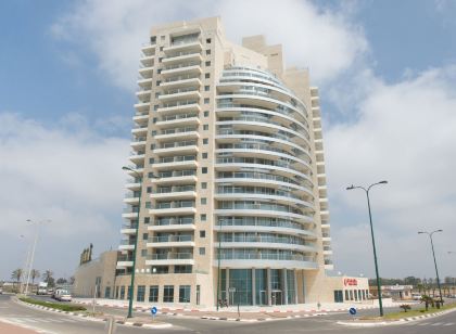 Ramada Hotel & Suites by Wyndham Netanya