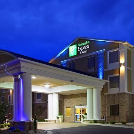 Holiday Inn Express & Suites TOLEDO SOUTH - PERRYSBURG by IHG