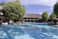 บลูวอเทอร์ มารีบาโก บีชรีสอร์ท - โรแมนติก