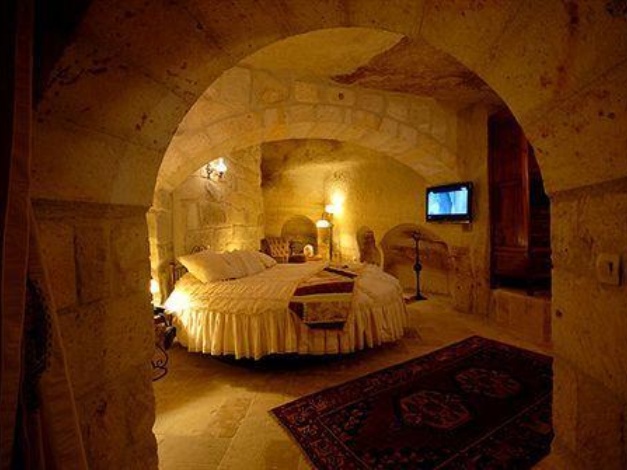 Mithra Cave Hotel