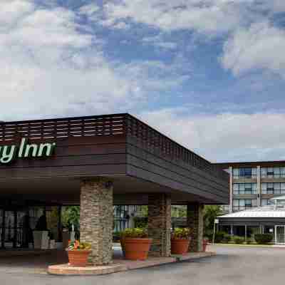 Holiday Inn Toronto Airport East, an IHG Hotel Hotel Exterior