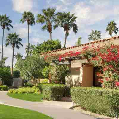 The Scott Resort & Spa Hotel Exterior