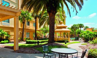 La Quinta Inn & Suites by Wyndham Jacksonville Butler Blvd