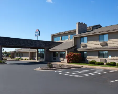 AmericInn by Wyndham Eau Claire Hoteles en Union