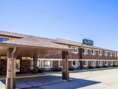 ควอลิตี้ อินน์ แอนด์ สวีทส์ แชมเพน นอร์ท - เออร์บานา โรงแรมในแชมเปญ