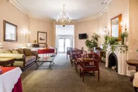 The Carriage House Inn Newport Hotels in Middletown