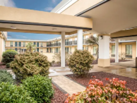 Quality Inn Elizabeth City Near University Hotels in Pasquotank County