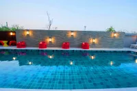 Dwella Suvarnabhumi - Rooftop Pools