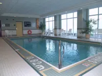 Hampton Inn & Suites by Hilton Toronto Airport - Swimmingpools