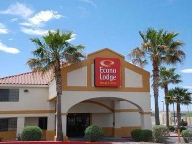 Econo Lodge Inn & Suites