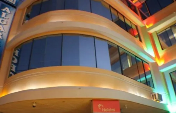 洛斯阿爾加魯博斯旅舍