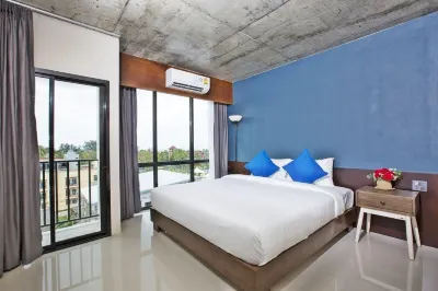 The Sixteenth Naiyang Beach Hotel Hotels near Laem Khat