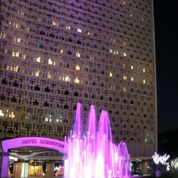 Hotel Uzbekistan Отели рядом с достопримечательностью «Свято-Успенский Кафедральный Собор»
