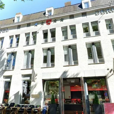 ديرلون هوتل ماستريخت Hotels near يِيكركفارتير