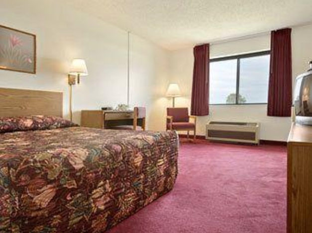 Super 8 by Wyndham Kutztown/Allentown Area