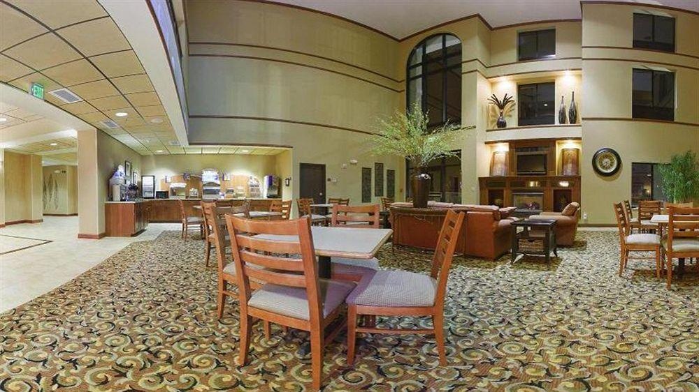 Holiday Inn Express Hotel and Suites Goodland