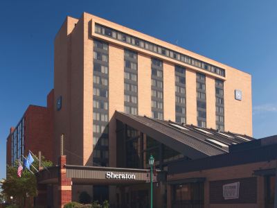 Sheraton Pittsburgh Hotel at Station Square