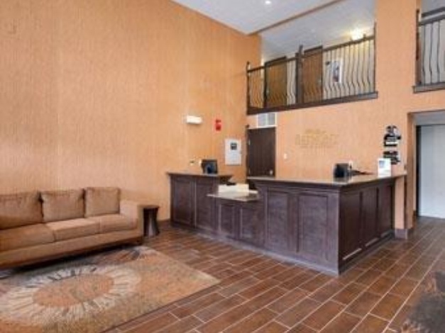 Baymont by Wyndham Branson - on The Strip
