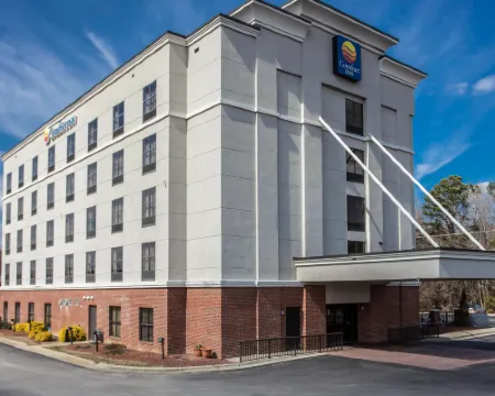 Comfort Inn & Suites Lumberton Central I-95 Hotels in Lumberton