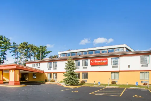 Ramada by Wyndham Stevens Point