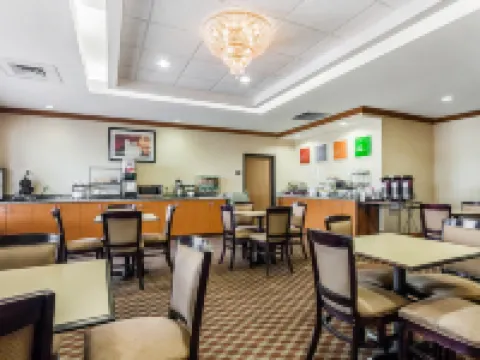 コンフォート イン & スイーツ サイクストン I-55 マイナーのホテル