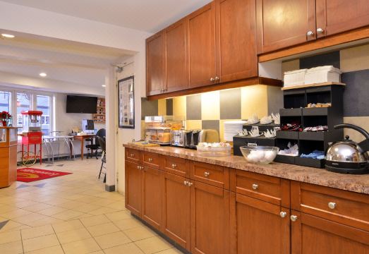 이코노 로지 외부