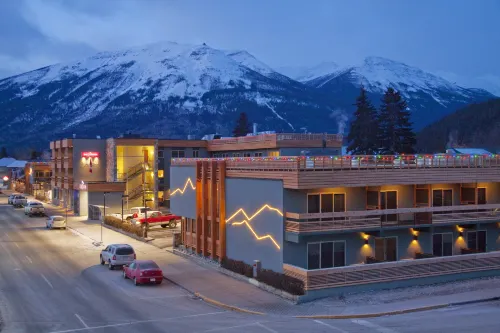 The Crimson Jasper Hotels in Jasper