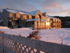 Battures Hotel Fjord Saguenay