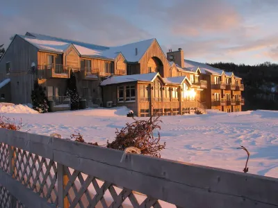 Auberge des Battures Отели в г. Ла-Бе