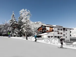 Hotel la Perla: the Leading Hotels of the World