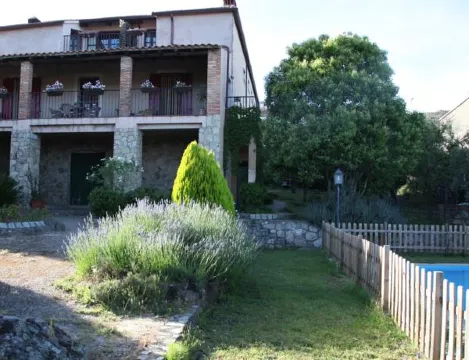 Casa Rural Jardín de La Sierra de Gata - Housity