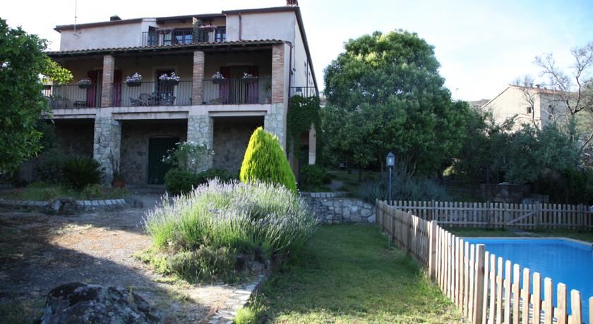 Casa Rural Jardín de La Sierra de Gata - Housity