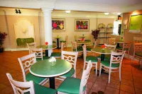 La Quinta Inn by Wyndham Stockton Hotels in Stockton