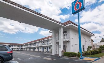 Motel 6 Norwalk, CA