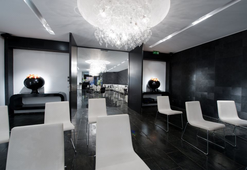 Hotel Be Manos BW Premier CollectionOver view