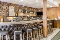 Hampton Inn and Suites by Hilton South Lake Tahoe - bar