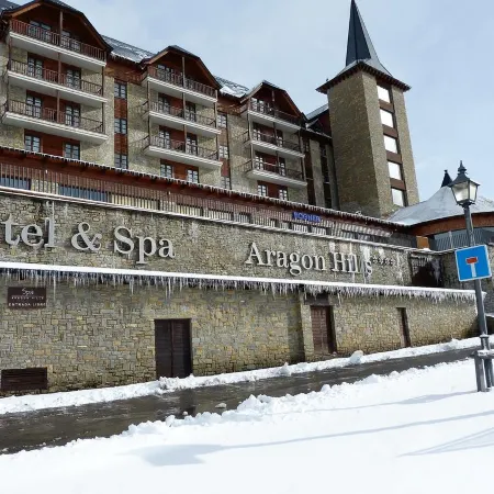 Fun Aragon Hills Hotel & Spa