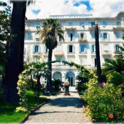 Miramare the Palace Resort Hotel Exterior