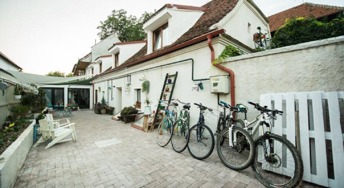 Bike House-Brasov Updated 2022 Room Price-Reviews & Deals | Trip.com