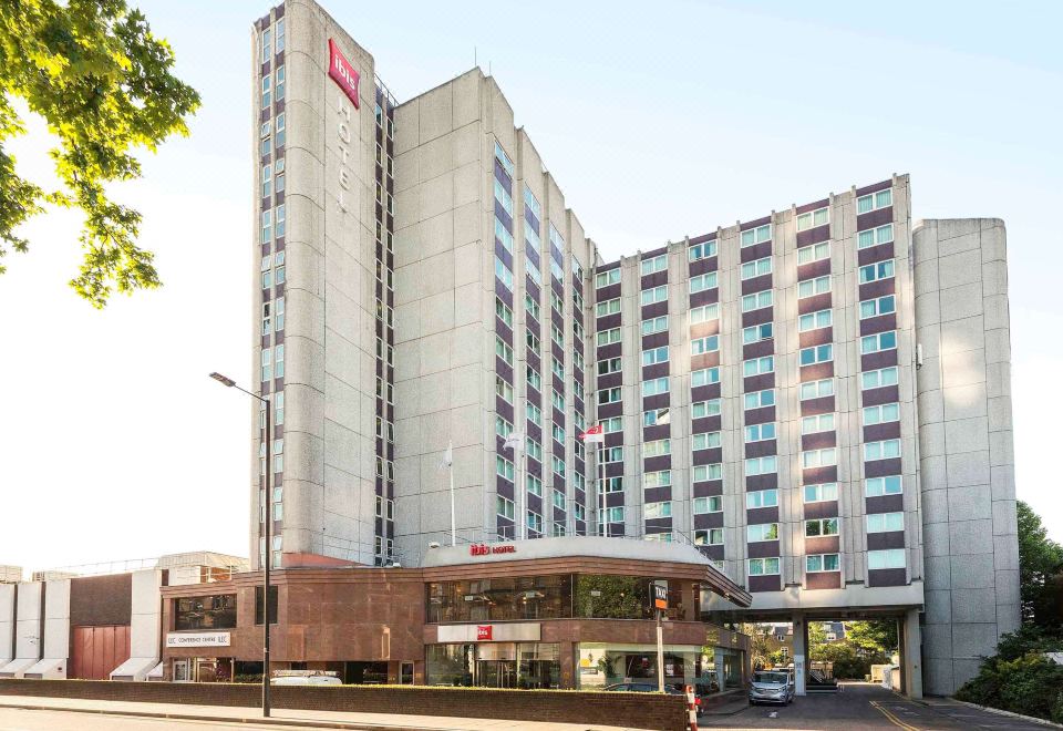 이비스 얼스 코트 조식당