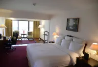Karachi Marriott Hotel Hotels near Movenpick Shopping Arcade