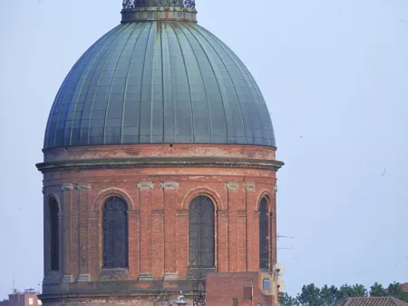 Matabi Hotel Toulouse Gare by HappyCulture Отели рядом со станцией Железнодорожная станция Тулузе Матабиау