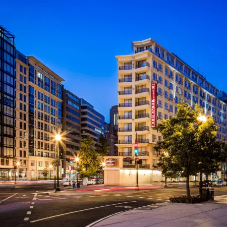 Residence Inn Washington, DC/ Downtown Отели рядом с достопримечательностью «Эмбасси-Роу»