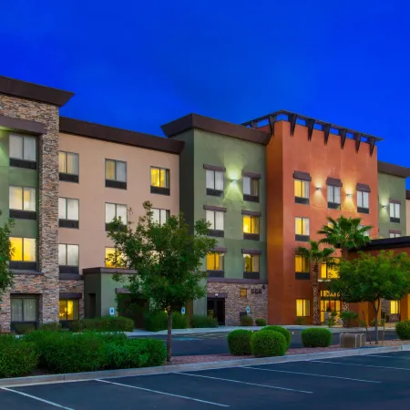 Holiday Inn Express & Suites SURPRISE by IHG