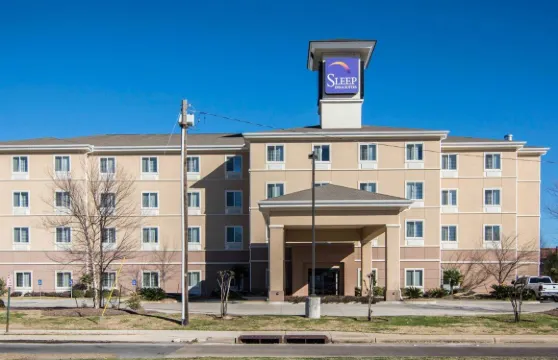 購物和醫療中心附近舒眠套房酒店