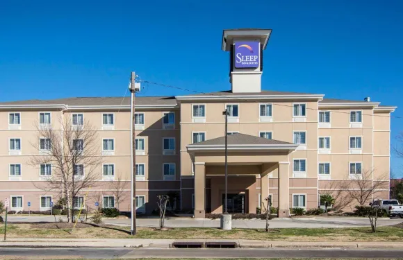 購物和醫療中心附近舒眠套房酒店