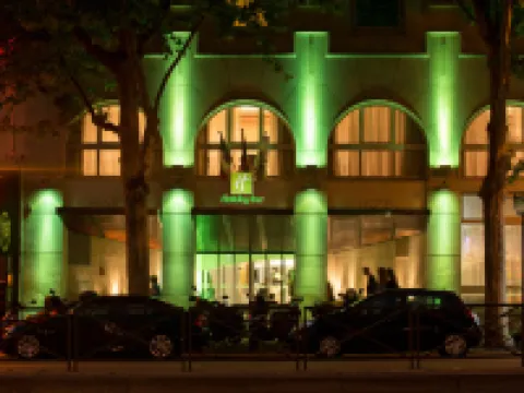 voco PARIS MONTPARNASSE by IHG Hotels in 14th arrondissement-Observatoire