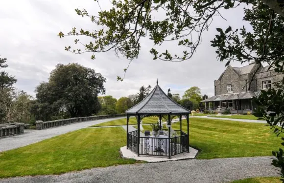 布隆埃菲昂酒店